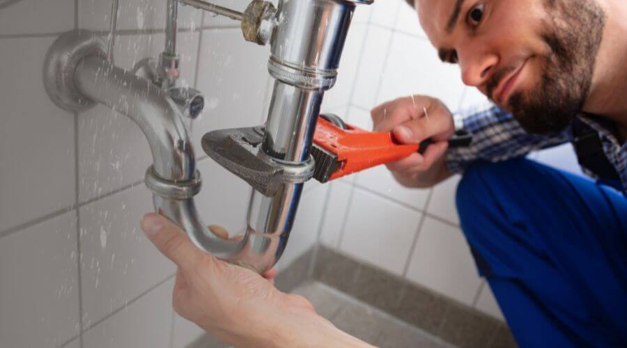 Professional same day plumber services in Claremont, IL